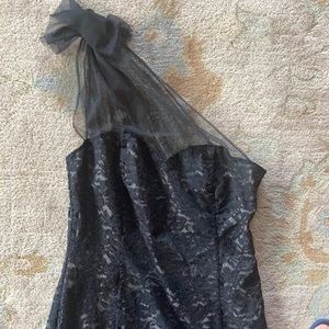 Tracey Reese One-Shoulder Lace Dress